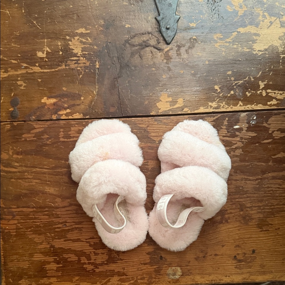 UGG toddler Fuzzy Pink Slide Slippers